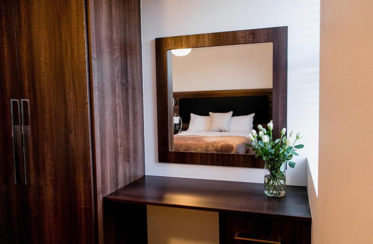 City Apartments By Elegance Living Peterborough Room photo